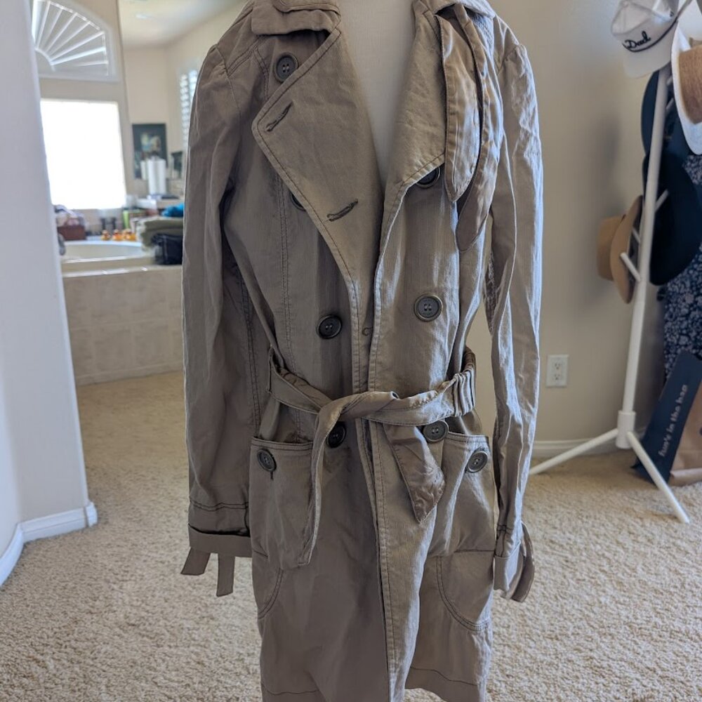 DKNY Jeans - Lightweight trench coat-style jacket W/satin trim - FREAKING CUTE